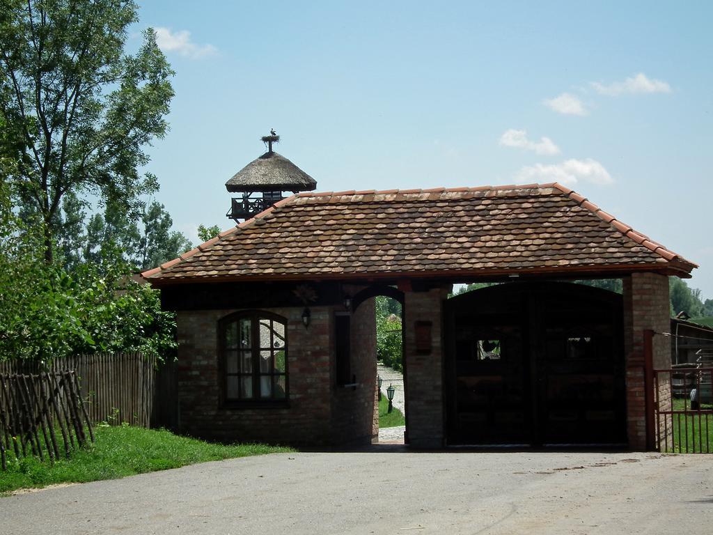 Guest House Zasavica Exterior photo